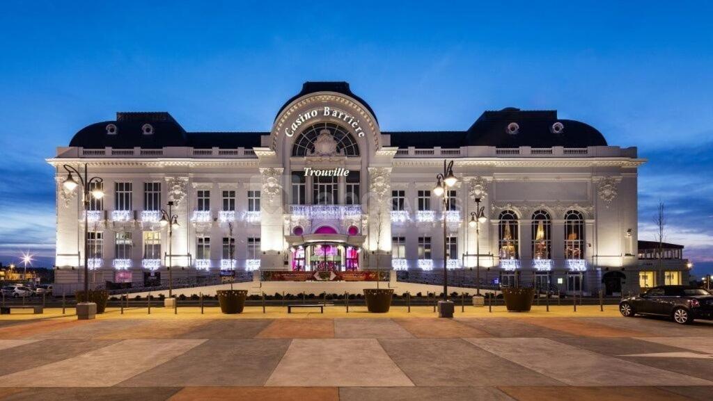 Le Cocon Du Pecheur Villa Трувил сюр Мер Екстериор снимка